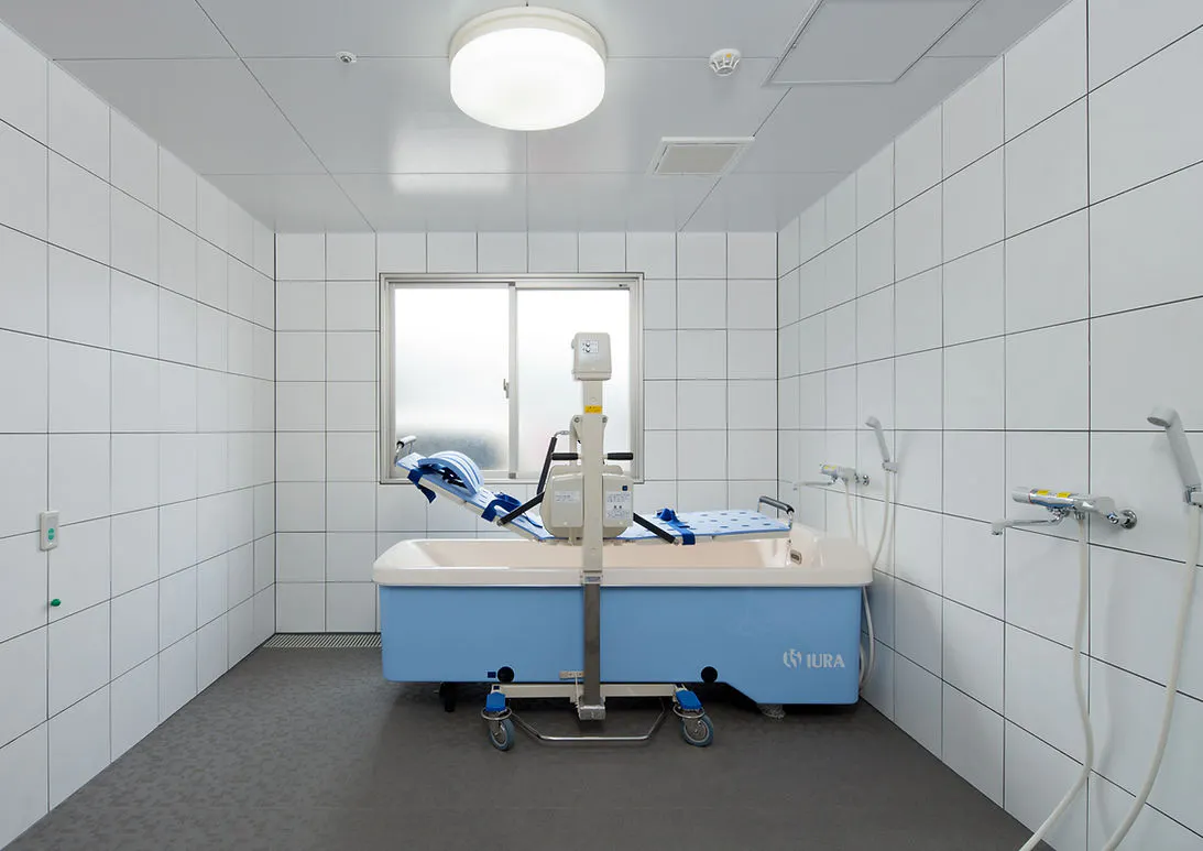 ドローム母原 機械浴