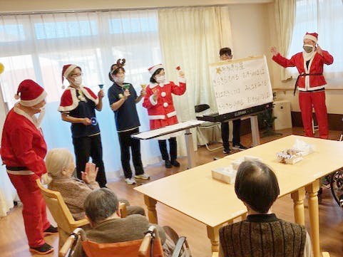 介護付有料老人ホームみんなの家・三橋４丁目 クリスマス会