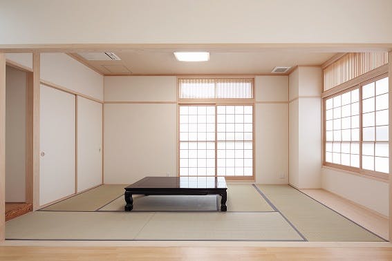 桜 居室