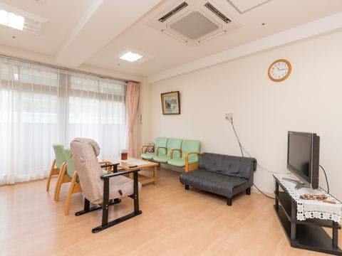 そうごうケアホーム畷学園前 リビング