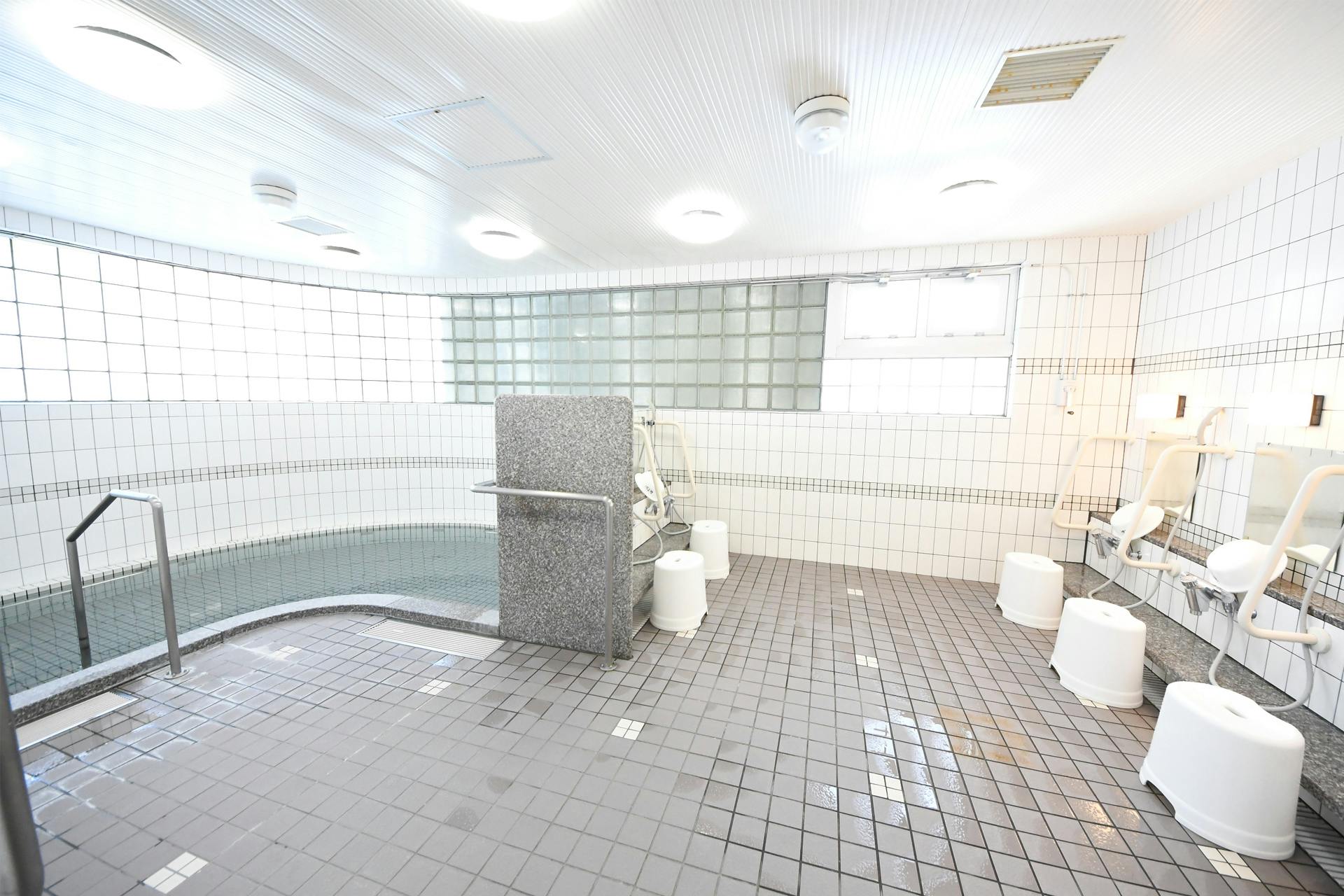 敬老園札幌 大浴場