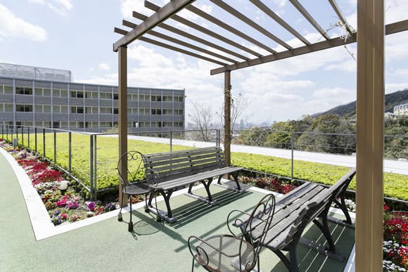 コンフォートヒルズ六甲 屋上庭園
