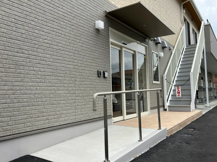 ALSOKグループホーム京王堀之内 玄関