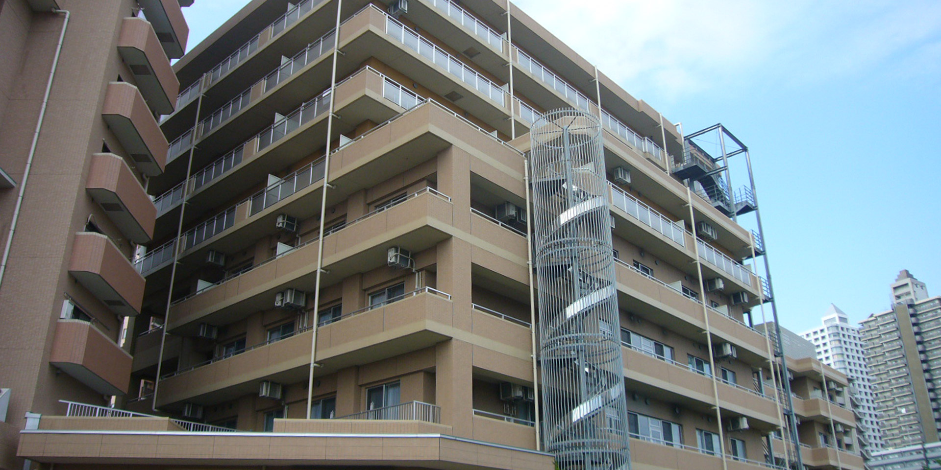 ブランシエール所沢（西館） 外観