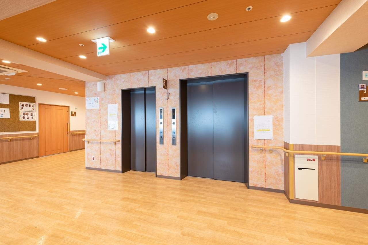 イリーゼ小平 エレベーター