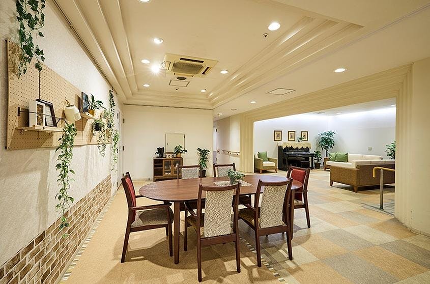 メディカルホームグラニー鷺沼・川崎 エントランスラウンジ