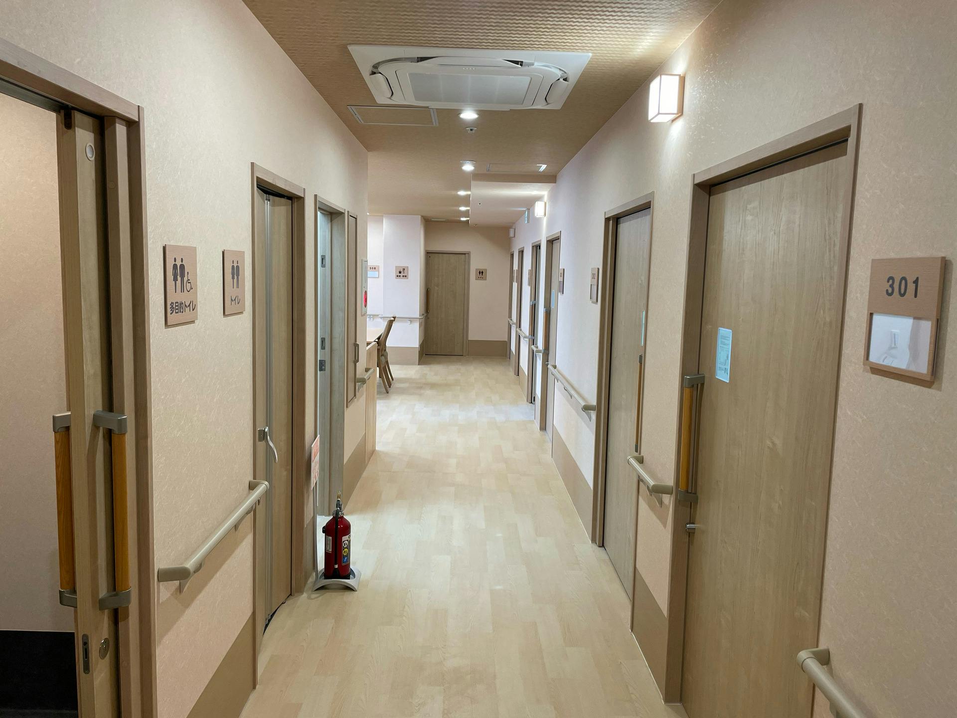 ライブラリ大宮 廊下