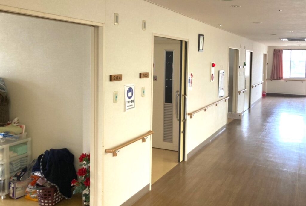 はーとらいふ若の宮 廊下