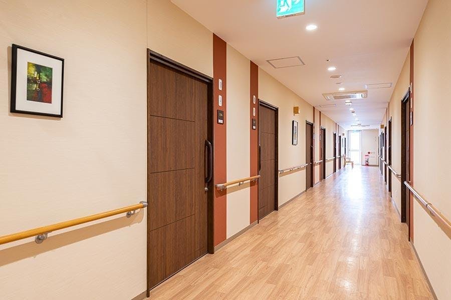 イリーゼさぎぬま・新館（看護クラーク鷺沼等） 廊下