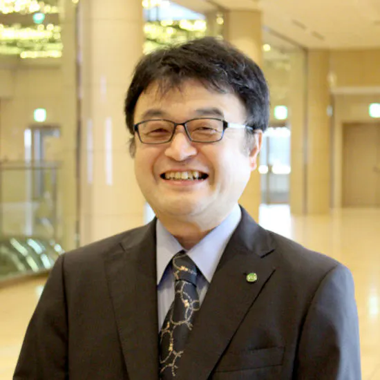 ファミニュー亀山 施設長秋山 兼德