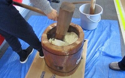 住宅型有料老人ホームウェルネステラス富岡 餅つき大会