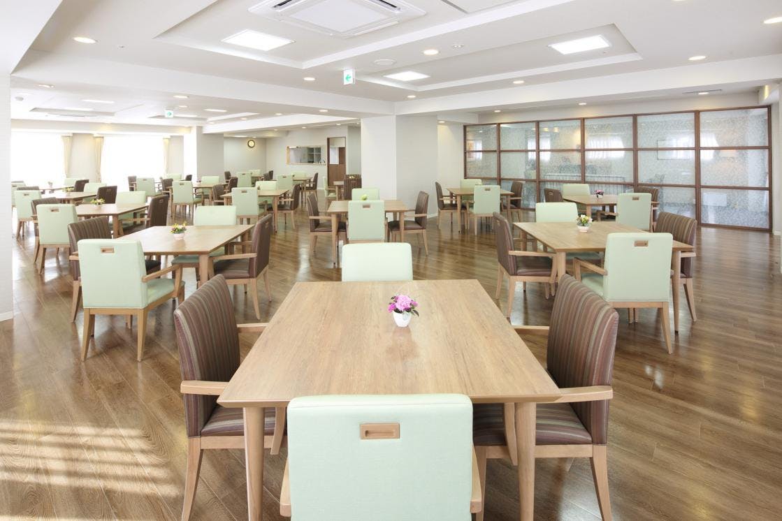リハビリホームグランダ甲子園弐番館 1F ダイニングルーム兼機能訓練室
