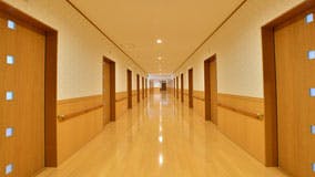 クローバー 廊下