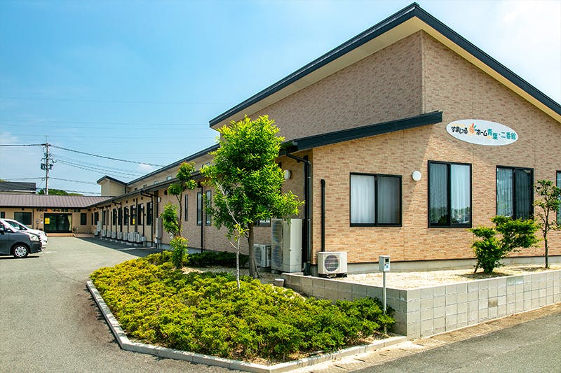 すまいるホーム青葉・二番館 外観