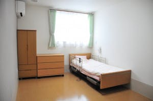 シニアハウスよろず 居室