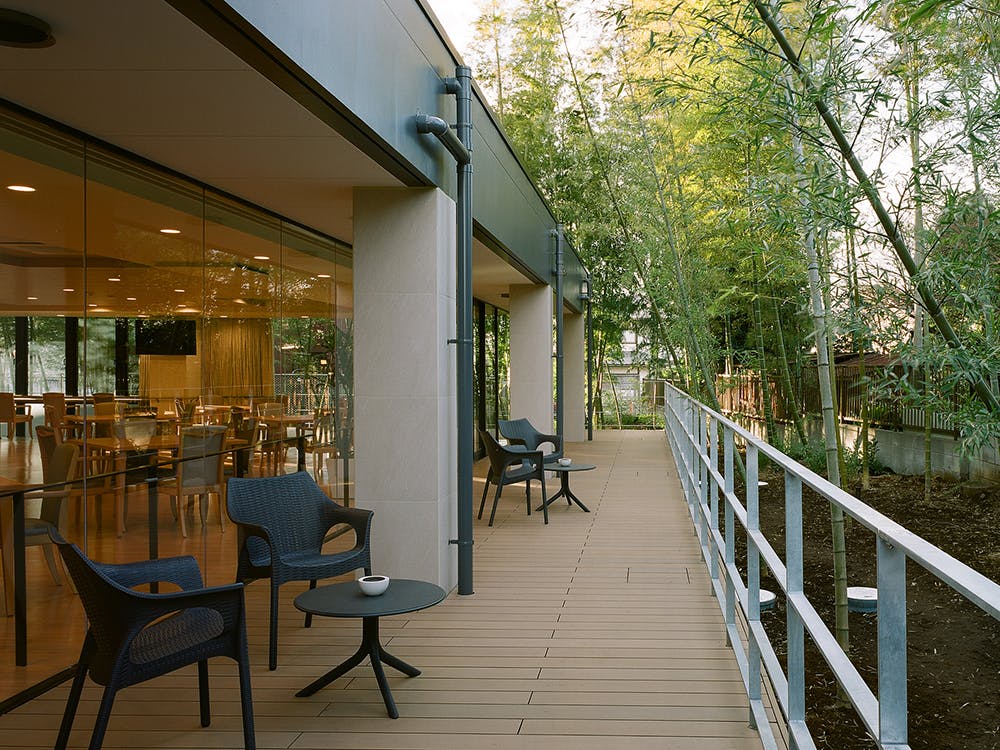 チャーム狛江 ウッドデッキ