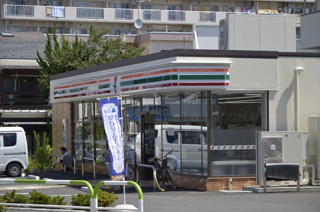 グランドマスト八幡山 セブンイレブン世田谷上北沢1丁目店