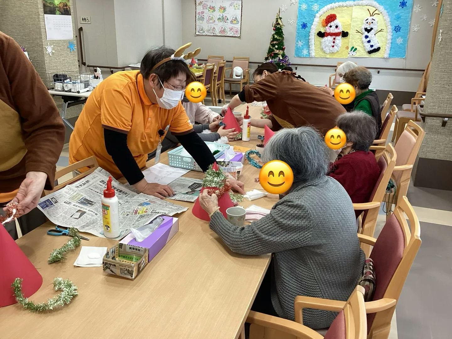 ココファン札幌山鼻 クリスマス飾り作り