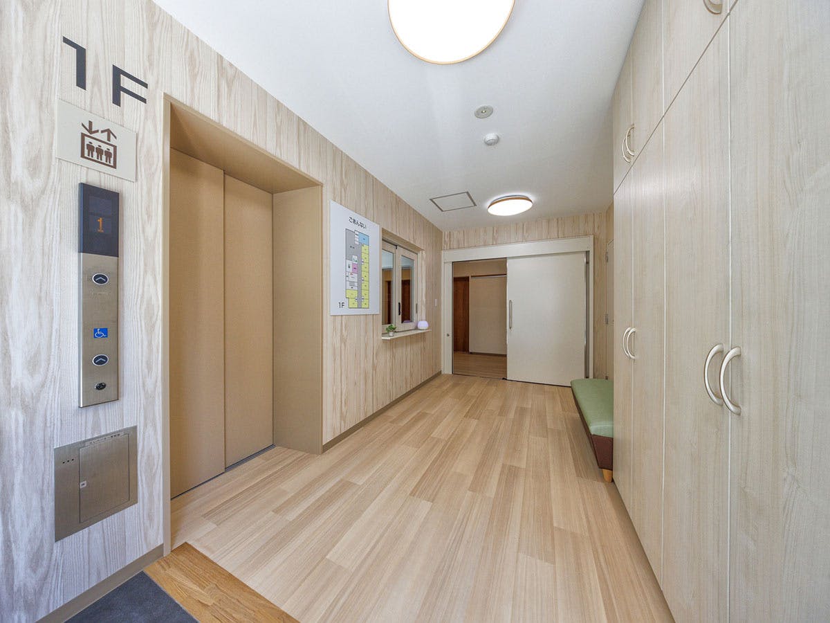 たのしい家 上高井戸 エレベーターホール