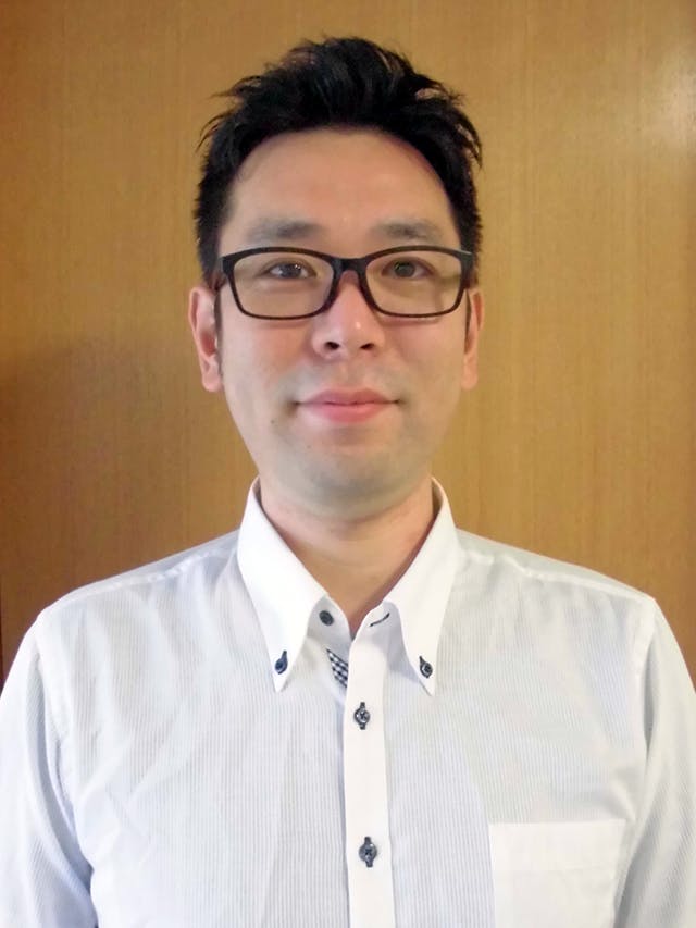 応援家族あすみが丘 施設長佐藤 孝一