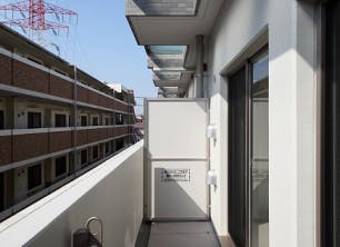 リリィパワーズレジデンス高田東 居室（バルコニー）
