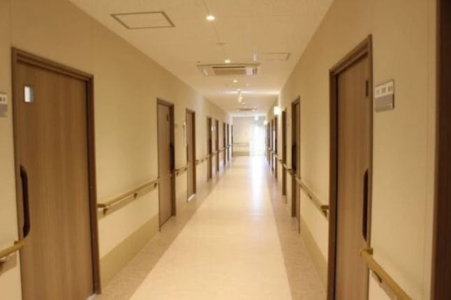 ハピネスしおんの里 廊下