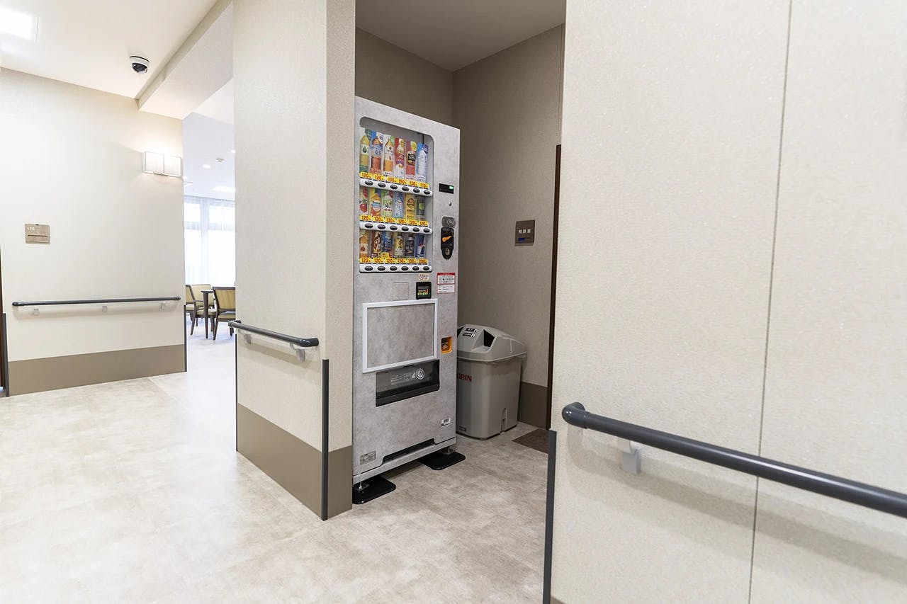 イリーゼ明大前 自動販売機