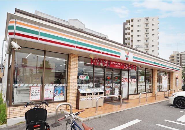 グランドマスト名古屋荒子 セブンイレブン