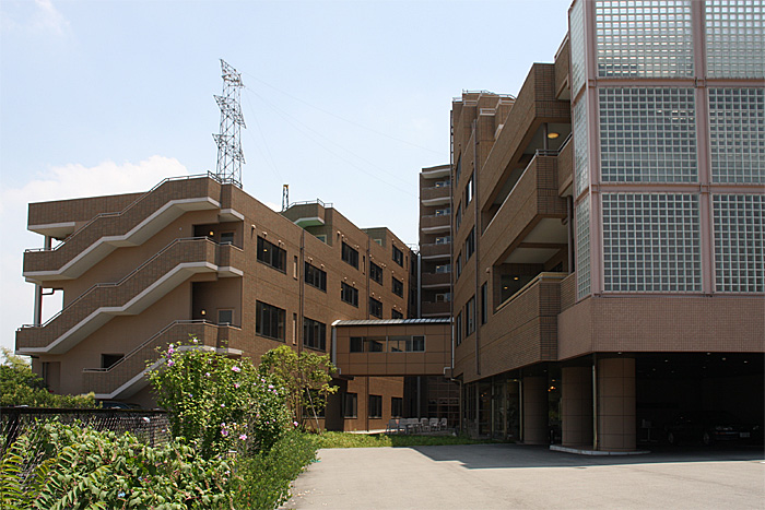 ファンライフ箕面 外観