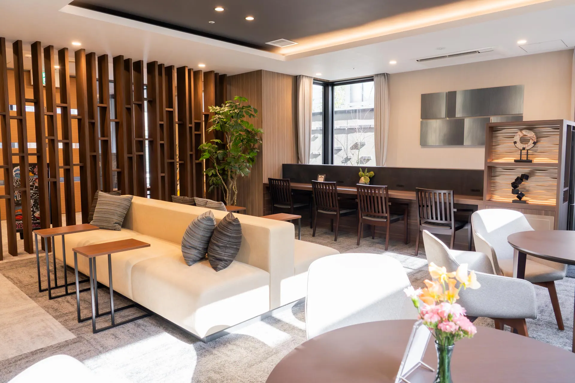 SOMPOケア ラヴィーレレジデンス博多住吉 エントランス