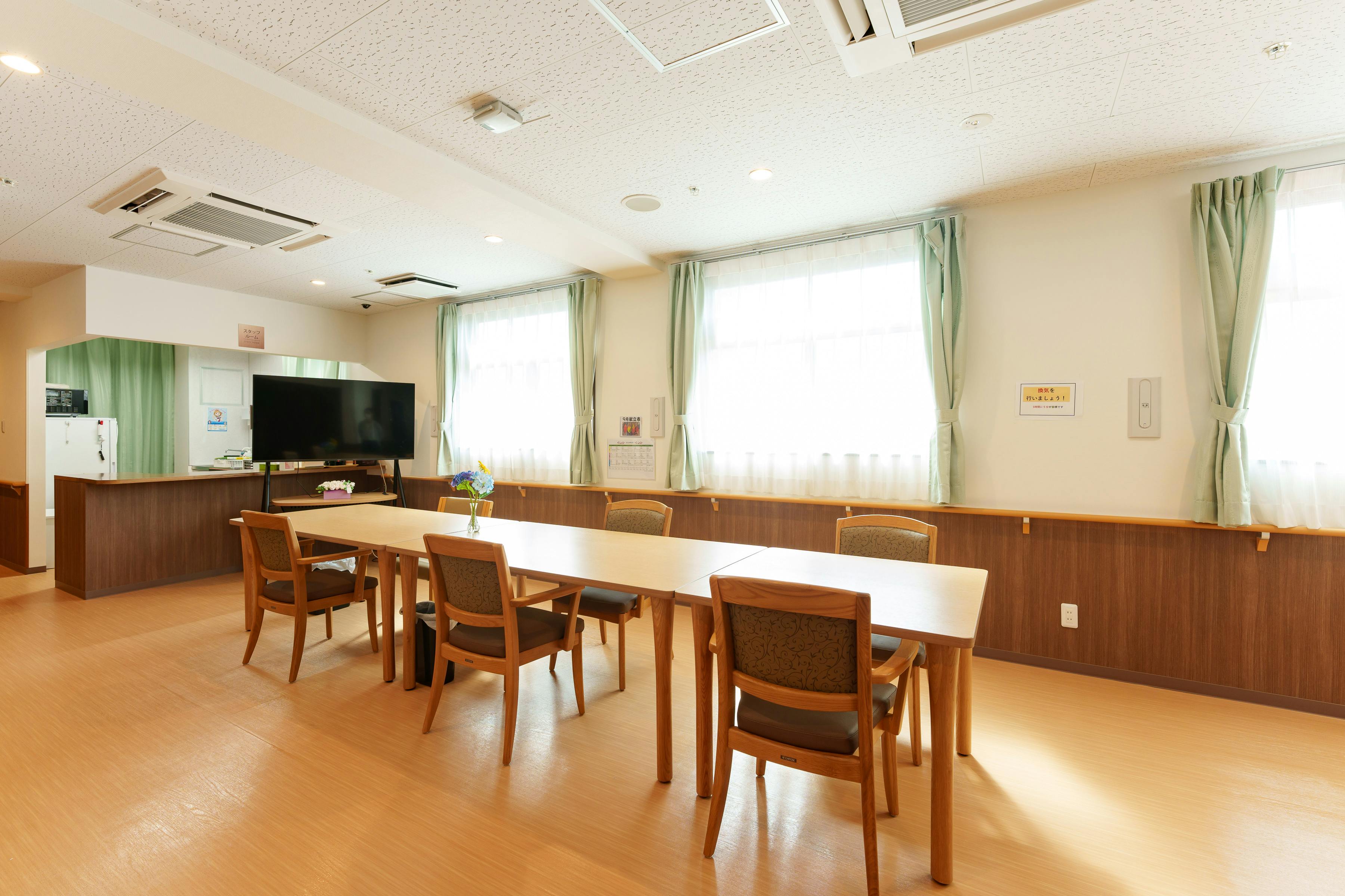 セレニティホスピス上杉 ダイニング