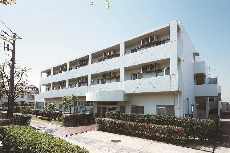 ニチイホーム 青葉台 外観