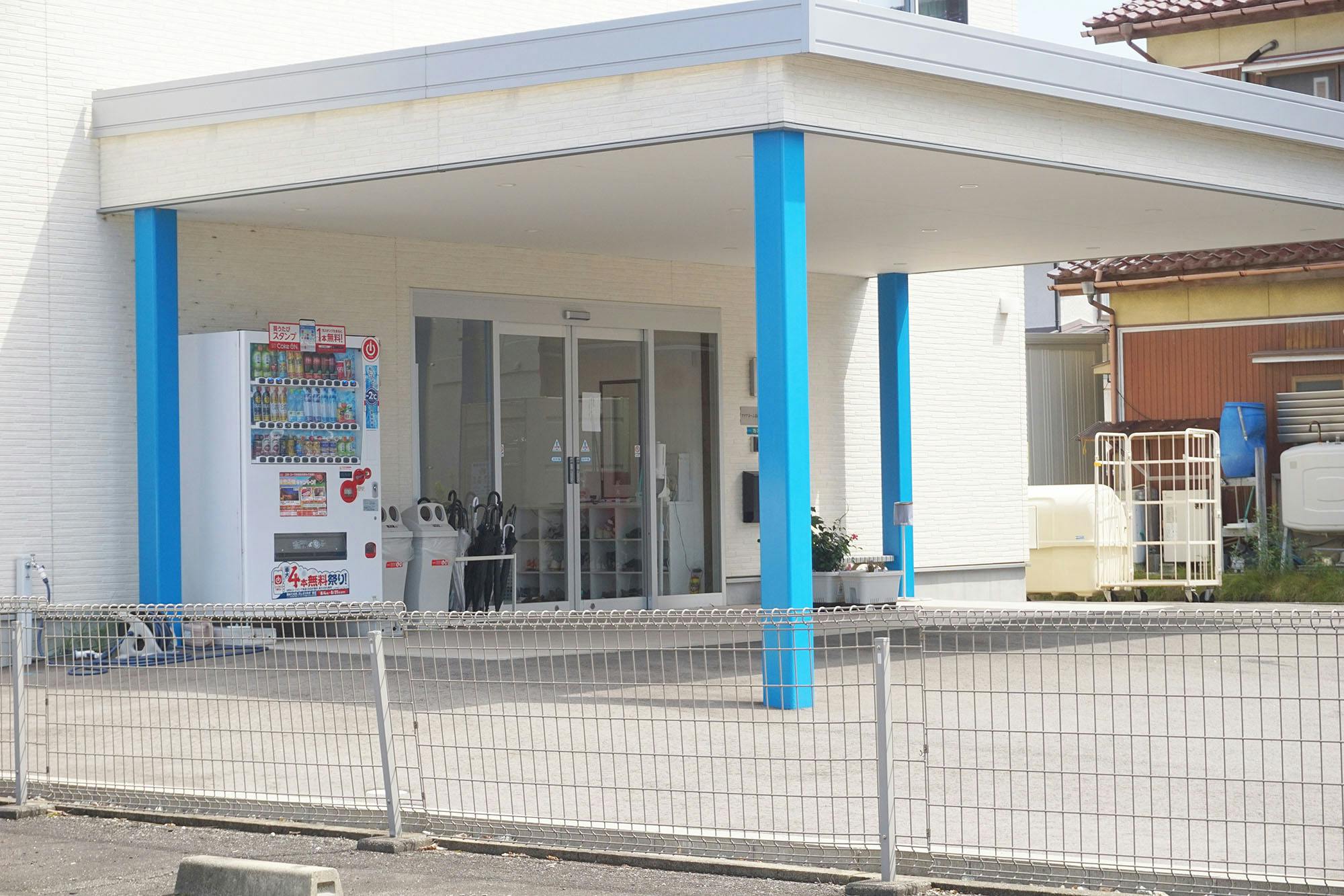 アクアホーム富山中冨居 入口