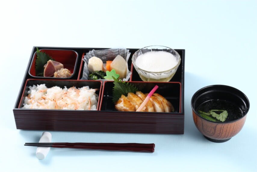 ＳＯＭＰＯケア ラヴィーレ熱田 一般食