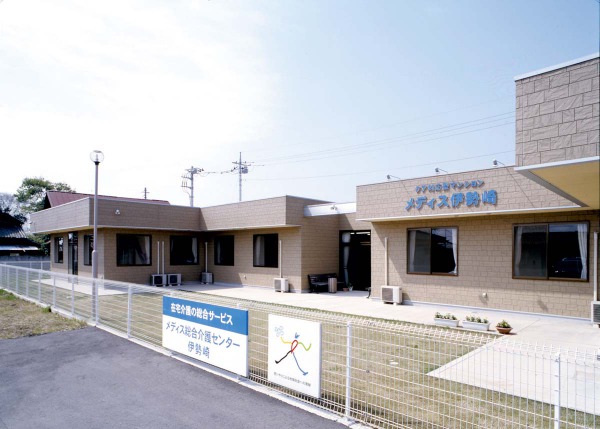 メディス伊勢崎 外観