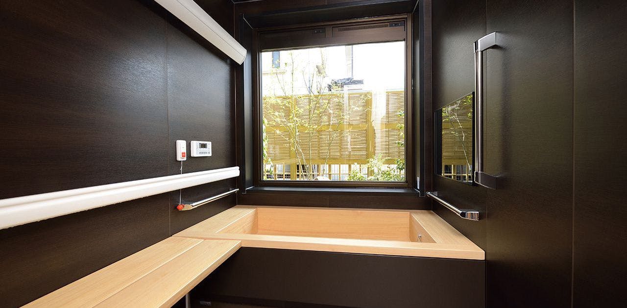 こもれびの里 ひのき風呂