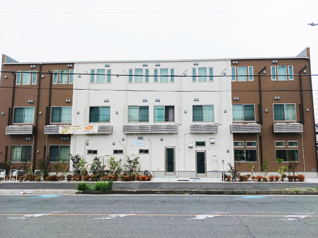 クレインパレス八尾中田 外観
