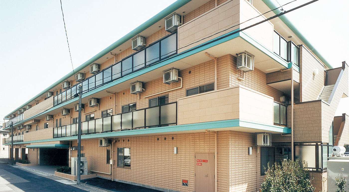 メディカル・リハビリホームくらら中電覚王山 外観