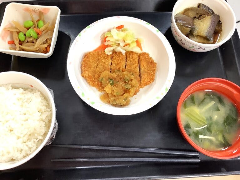 アシステッドリビング宮前 食事1