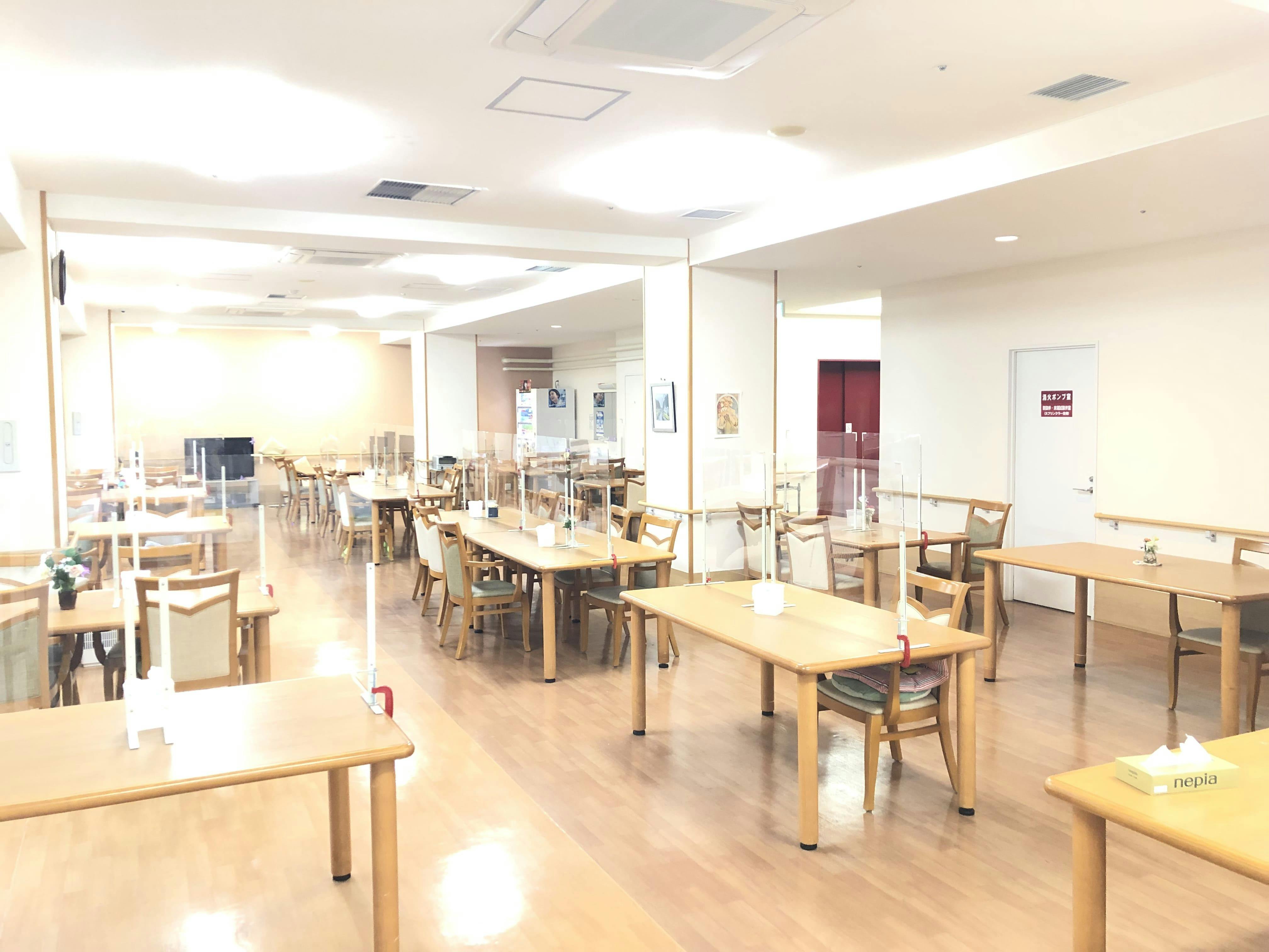 ココファン三郷中央 食堂