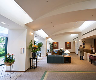 ソノラス・コート三鷹 エントランスロビー