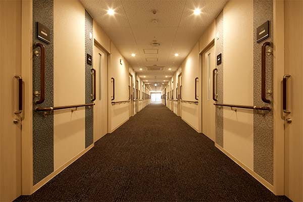 住宅型有料老人ホーム YUKARI長住 廊下