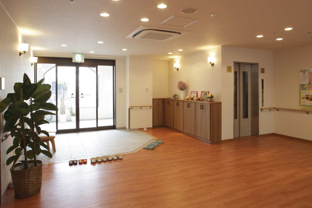 アミスタライフ南草津 玄関ホール