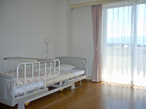 住宅型有料老人ホームウェルネステラス富岡 ４階個室