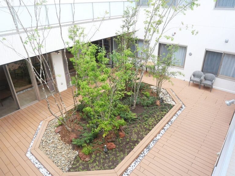 HIBISU東住吉 中庭