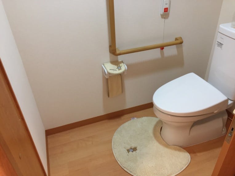 そんぽの家Ｓ茨木春日 トイレ