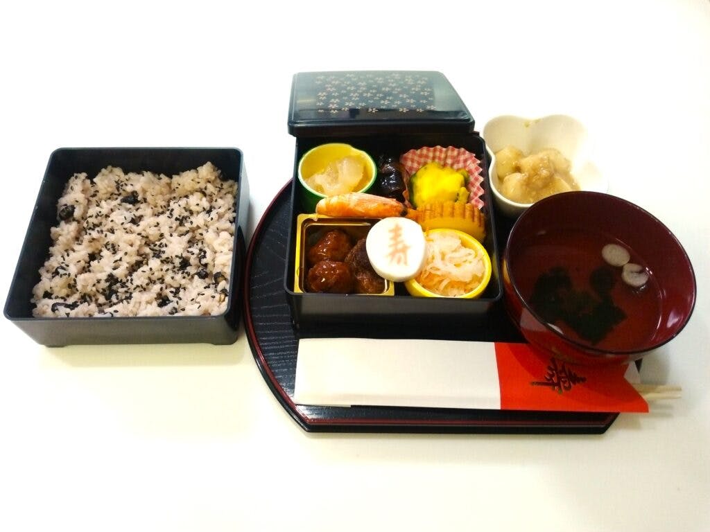 グループホームちいさな手横浜つるみ おせち料理