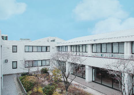 ロイヤルハウス石岡本館 中庭