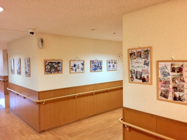 そんぽの家 万博公園 廊下