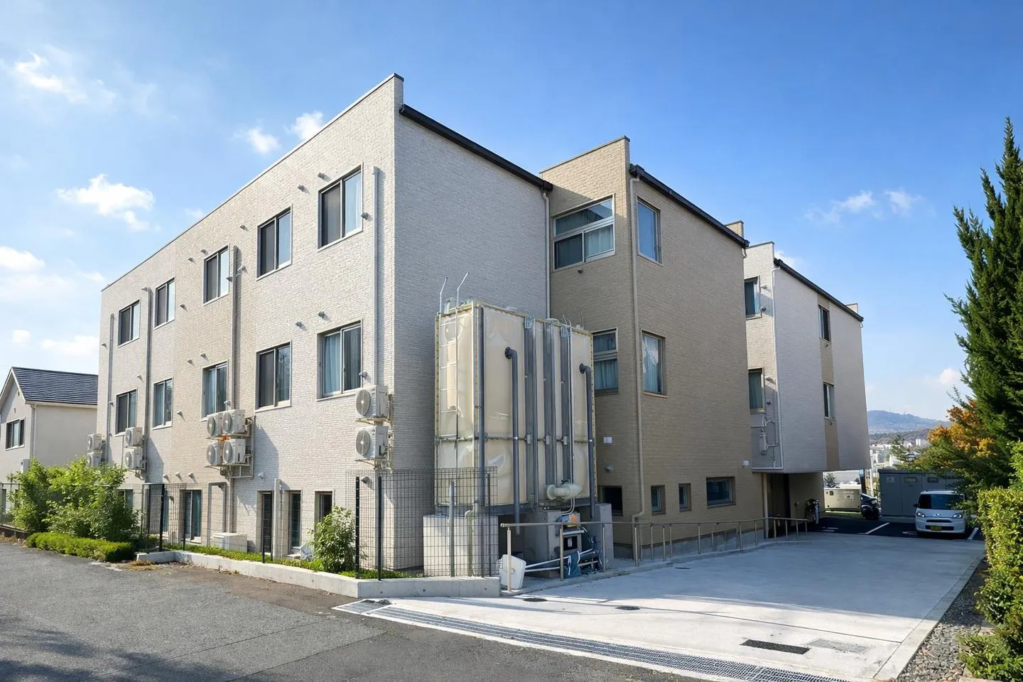 ザ・テラス学園富雄 外観